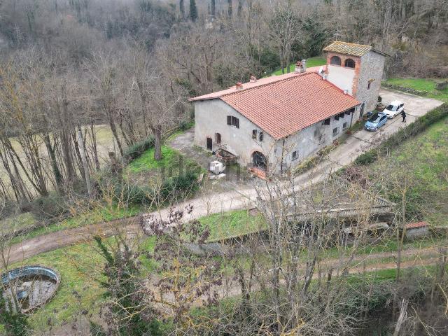 Rustico in vendita a Figline e Incisa Valdarno, Figline Valdarno