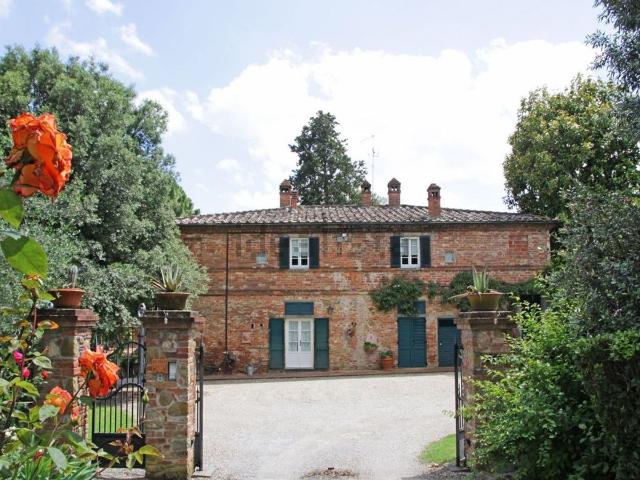 Rustico in vendita a Foiano Della Chiana, Toscana