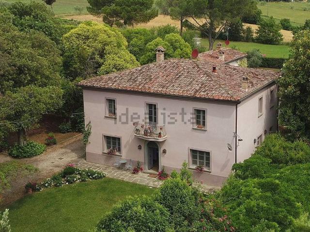 Rustico in vendita a Foiano Della Chiana, Toscana