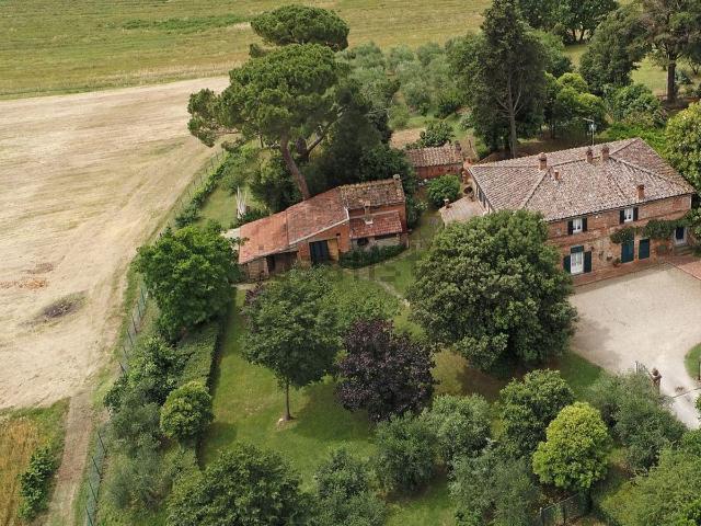 Rustico in vendita a Foiano della Chiana, Arezzo