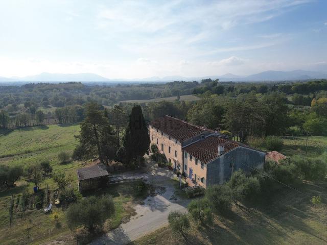 Rustico in vendita a Collecchio, Uzzano E Castello