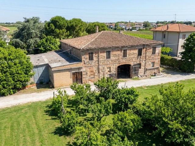 Rustico in vendita a Rimini, Reggio Emilia