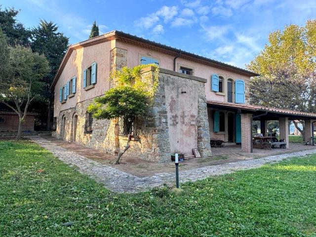Rustico in vendita a La Malavolta, Rosignano Marittimo