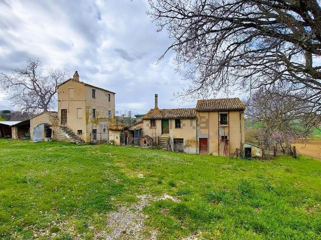 Rustico in vendita a Marche, Ancona