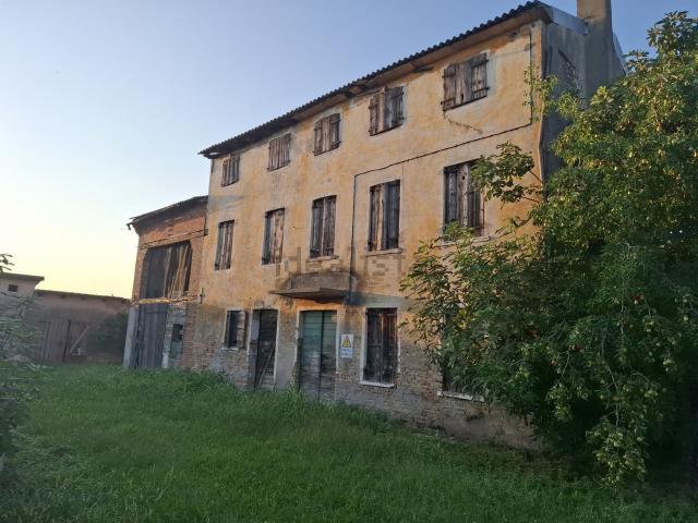 Rustico in vendita a San Cipriano, Roncade