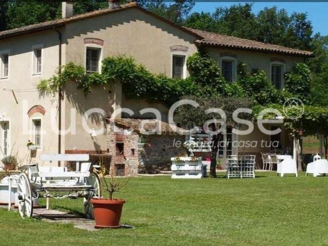 Rustico in vendita a Ponte San Pietro, Bagni Di Lucca Ponte