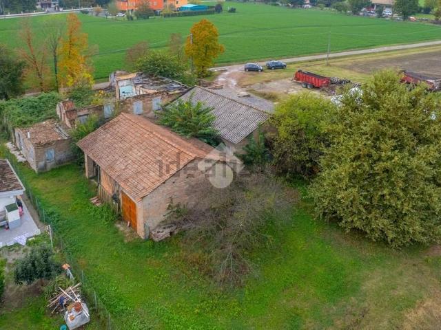 Rustico in vendita a Tresinaro - Secchia, Re