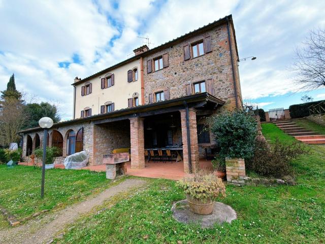 Rustico in vendita a La Rosa, Terricciola