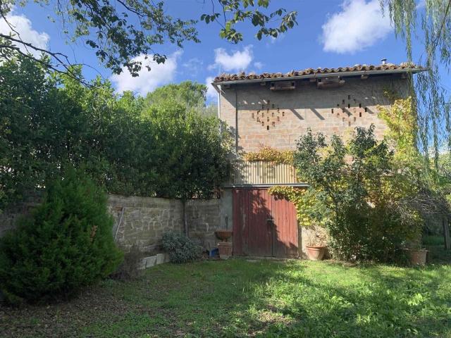 Rustico in vendita a Marche, Macerata