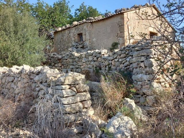Rustico in vendita a Cava D'aliga, Sicilia