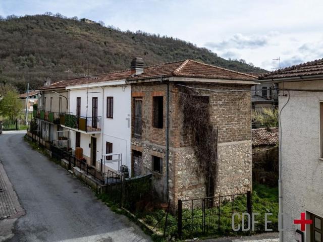 Rustico in vendita a Rieti, Lazio