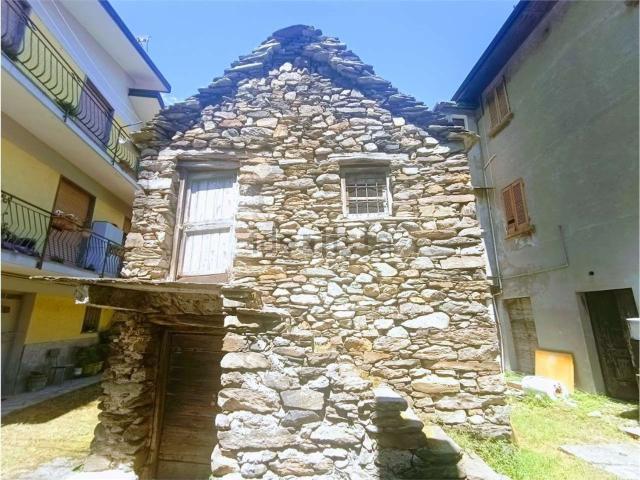 Rustico in vendita a Bannio Anzino, Piemonte
