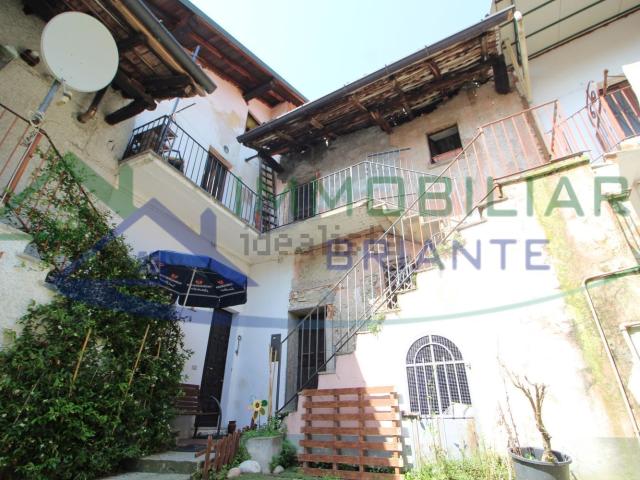 Rustico in vendita a Golasecca, Lombardia