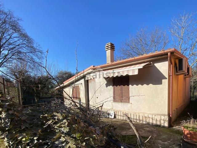 Rustico in vendita a Casale Lungo, Roma Capitale