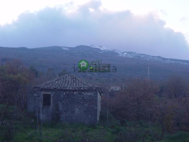 Rustico in vendita a Linguaglossa, Catania