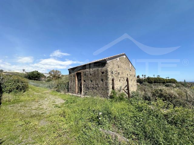 Rustico in vendita a Picanello-Ognina-Barriera-Canalicchio, San Gregorio Di Catania