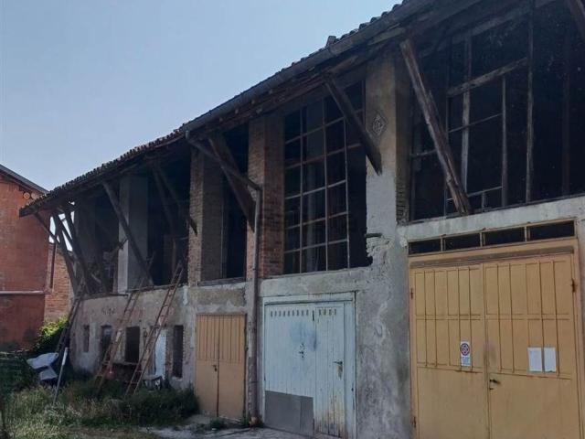 Rustico in vendita a Mezzago, Monza-brianza