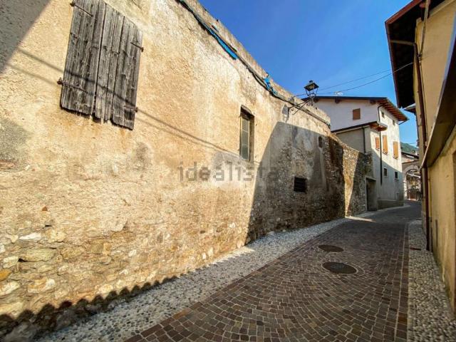 Rustico in vendita a Comunità Montana Parco Alto Garda bresciano, Toscolano Maderno