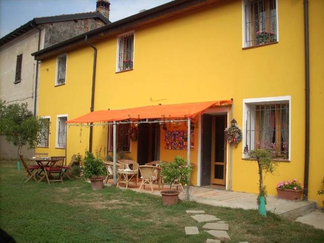 Rustico in vendita a Arena Po, Lombardia