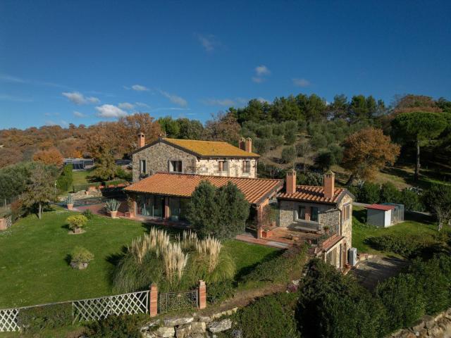 Rustico in vendita a Magliano In Toscana, Toscana