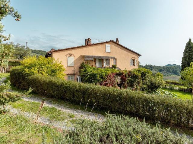 Rustico in vendita a San Lorenzo di Moriano, Lucca