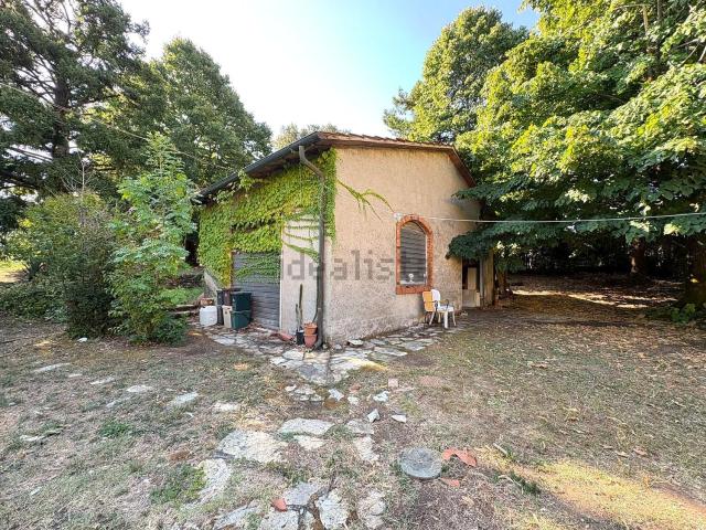 Rustico in vendita a San Lorenzo a Vaccoli, Lucca