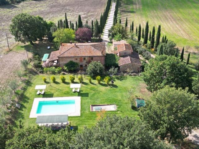 Rustico in vendita a Foiano Della Chiana, Toscana
