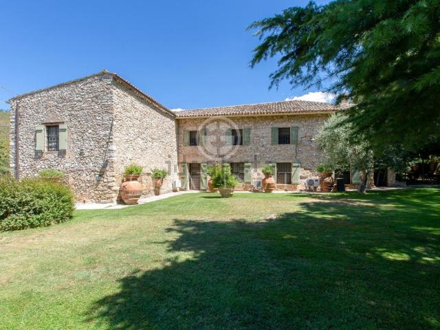 Rustico in vendita a Spoleto, Umbria