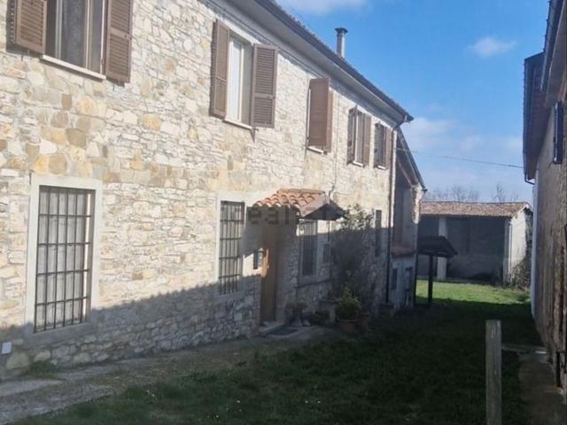 Rustico in vendita a Gazzola, Reggio Emilia