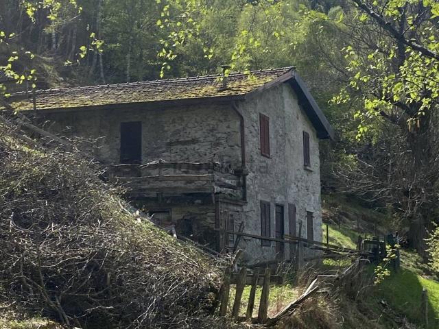 Rustico in vendita a Comunità montana della valle Camonica, Cedegolo