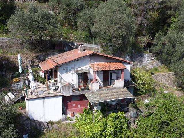 Rustico in vendita a Camporosso, Provincia di Imperia