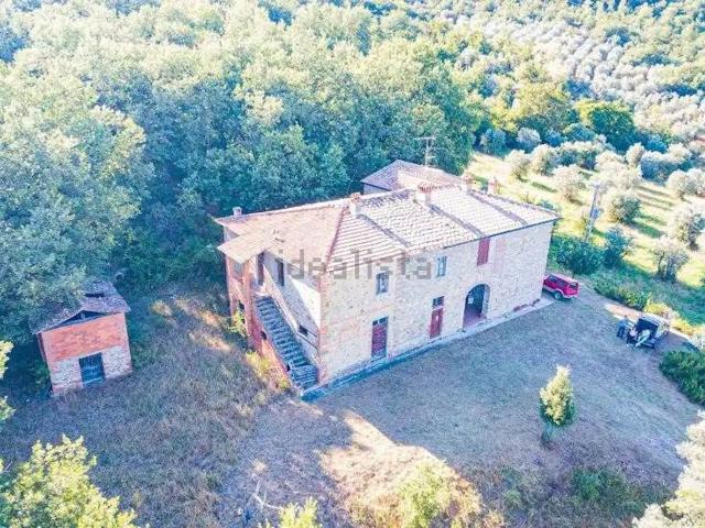 Rustico in vendita a Bucine, Toscana