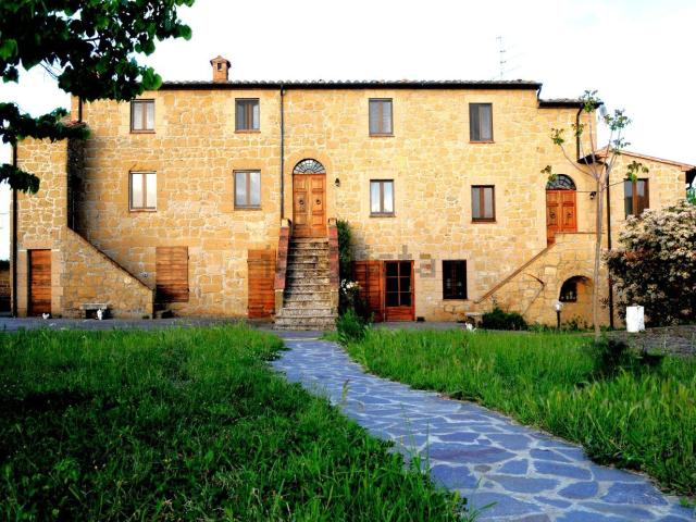 Rustico in vendita a Unione di Comuni Montani Colline del Fiora, Pitigliano
