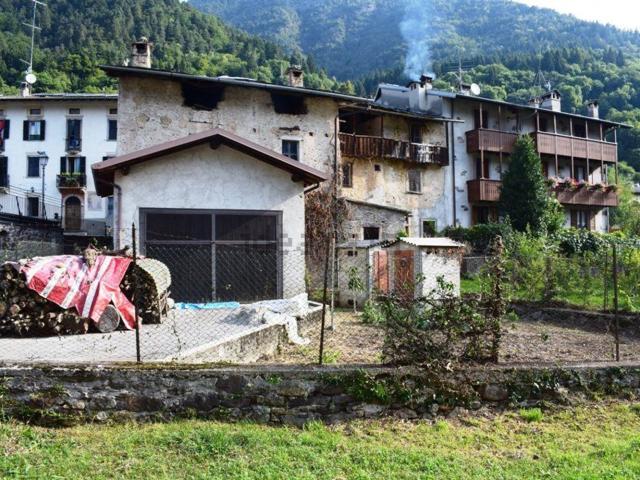 Rustico in vendita a Comunità Montana della Valle Brembana, Moio De' Calvi