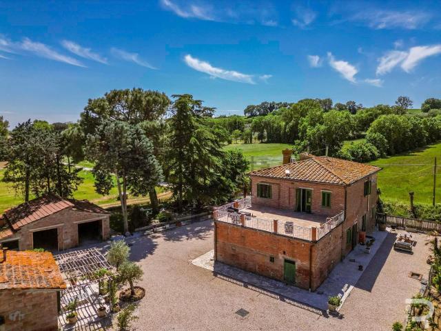 Rustico in vendita a Foiano Della Chiana, Toscana