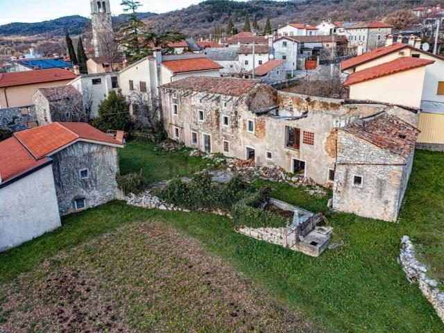 Rustico in vendita a Sgonico, Friuli-Venezia Giulia