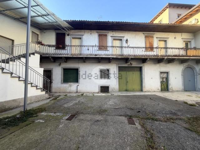 Rustico in vendita a Boschelli, Entratico
