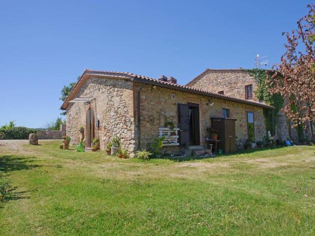 Rustico in vendita a Radi, Monteroni d'Arbia