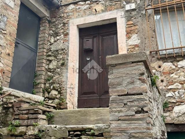 Rustico in vendita a Amelia, Umbria