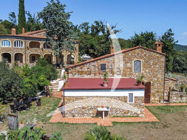 Rustico in vendita a Roccastrada, Toscana
