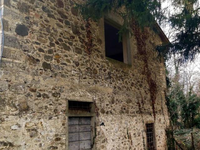 Rustico in vendita a Scarperia e San Piero, San Piero A Sieve