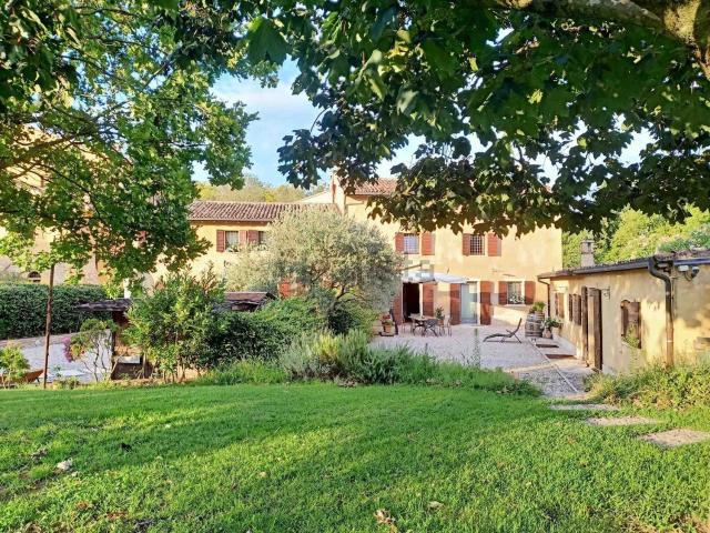 Rustico in vendita a Scimmia, San Martino Buon Albergo