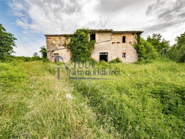Rustico in vendita a Colpetrazzo, Umbria