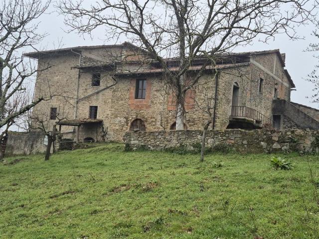 Rustico in vendita a Santa Maria a Vezzano, Vicchio