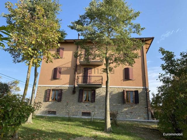 Rustico in vendita a Neviano Degli Arduini, Reggio Emilia