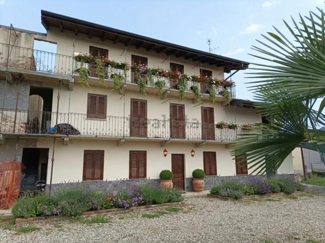 Rustico in vendita a Borgo Ticino, Novara