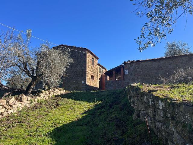 Rustico in vendita a Civitella in Val di Chiana, Toscana