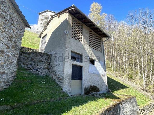 Rustico in vendita a Cosio Valtellino, Lombardia