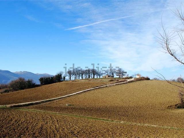 Rustico in vendita a Località Torricella, Castelraimondo