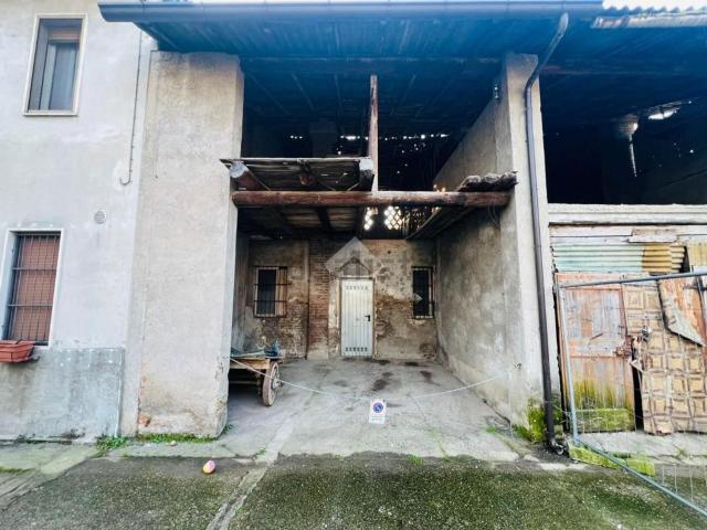 Rustico in vendita a Caravaggio, Lombardia